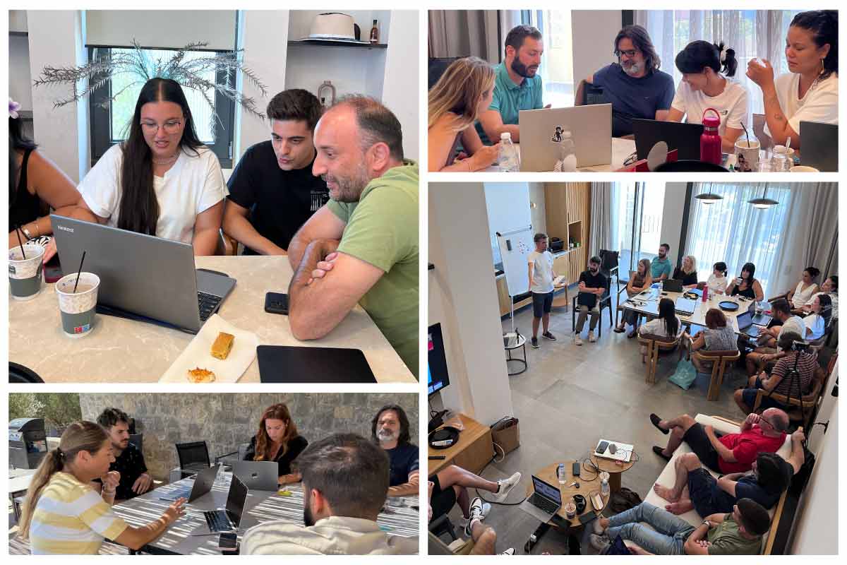 Mentionlytics team working together